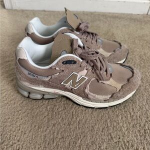 New Balance 2002R in Taupe and Gray